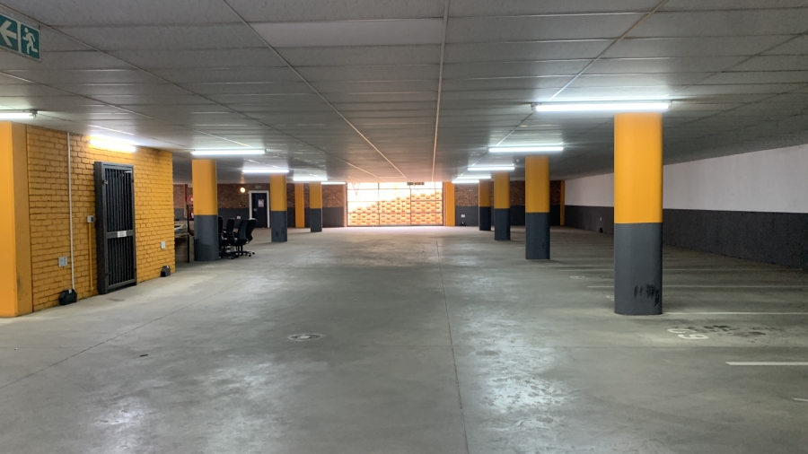 To Let commercial Property for Rent in Longmeadow Gauteng