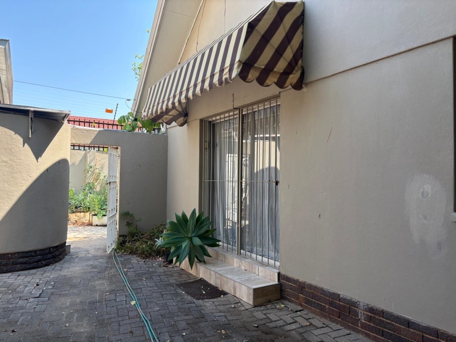 To Let commercial Property for Rent in Brooklyn Gauteng