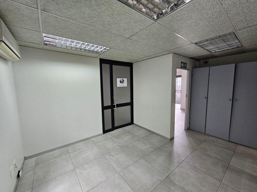 To Let commercial Property for Rent in Die Hoewes Gauteng