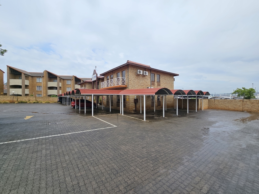 To Let commercial Property for Rent in Die Hoewes Gauteng