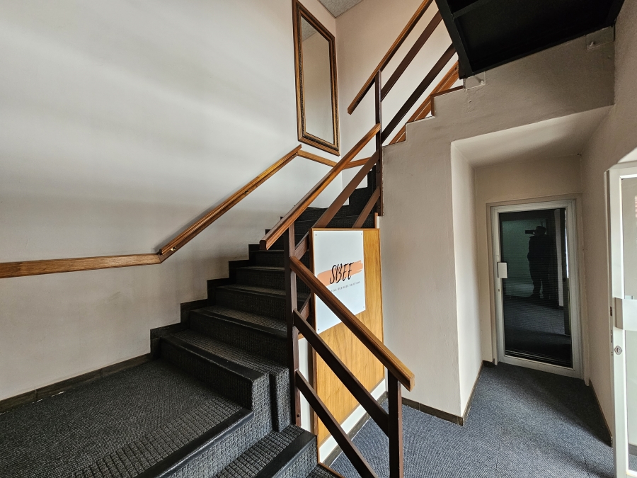 To Let commercial Property for Rent in Die Hoewes Gauteng