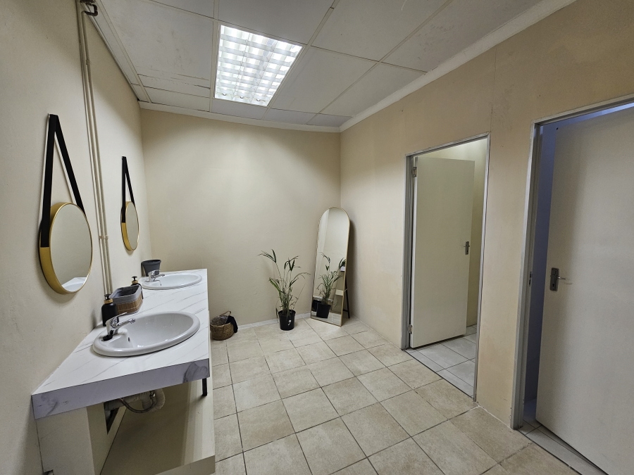 To Let commercial Property for Rent in Rooihuiskraal North Gauteng