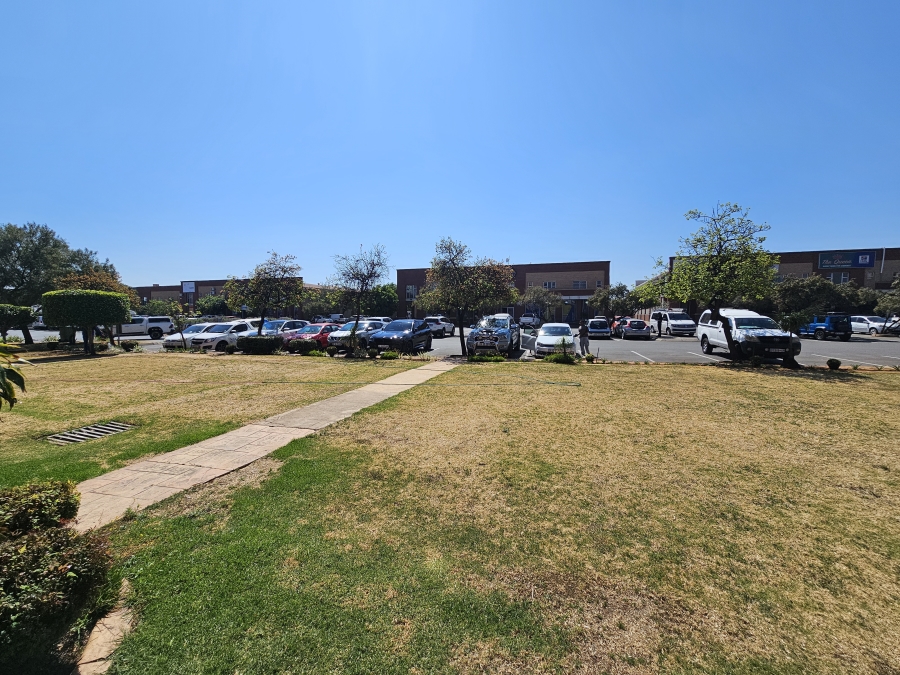 To Let commercial Property for Rent in Rooihuiskraal North Gauteng