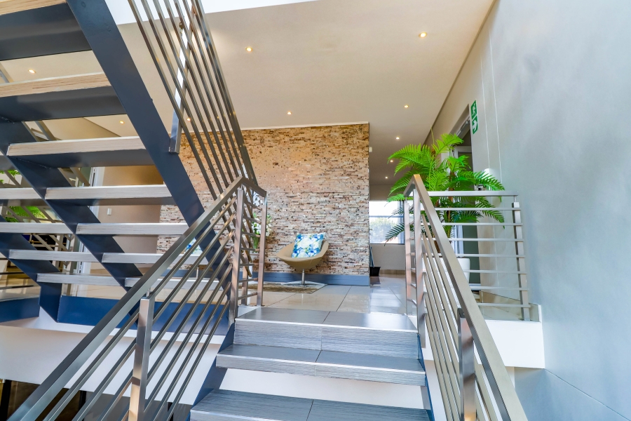 Commercial Property for Sale in Die Hoewes Gauteng