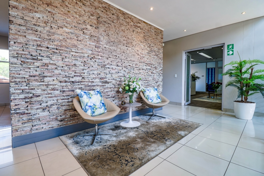 Commercial Property for Sale in Die Hoewes Gauteng