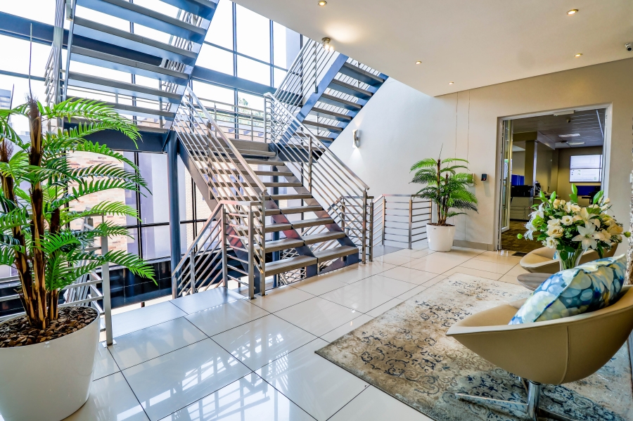 Commercial Property for Sale in Die Hoewes Gauteng