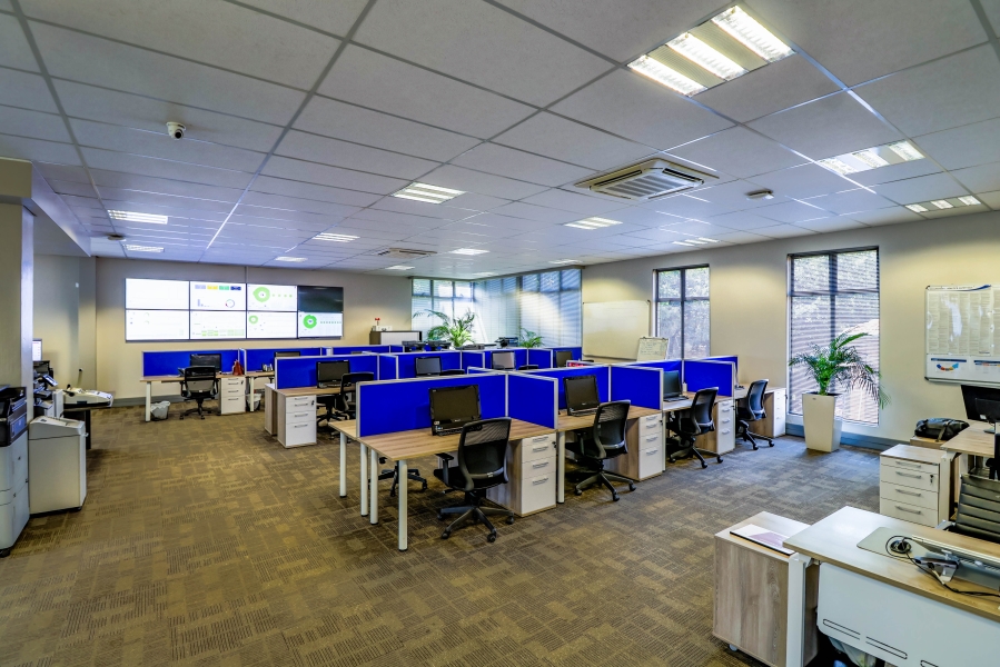 Commercial Property for Sale in Die Hoewes Gauteng