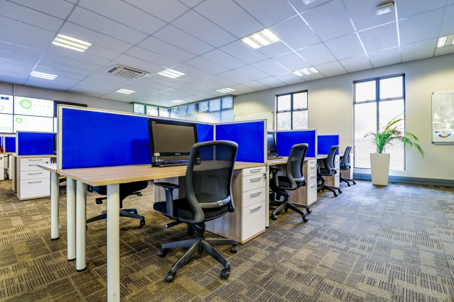 Commercial Property for Sale in Die Hoewes Gauteng