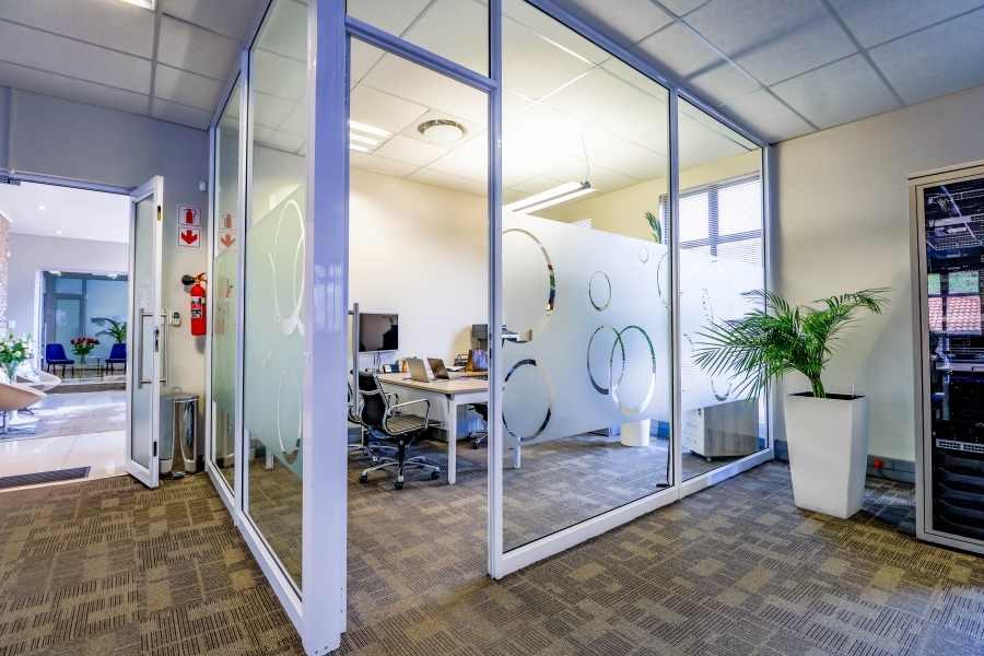 Commercial Property for Sale in Die Hoewes Gauteng