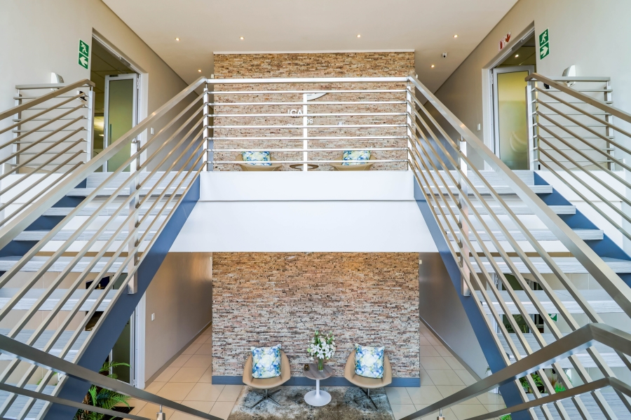 Commercial Property for Sale in Die Hoewes Gauteng