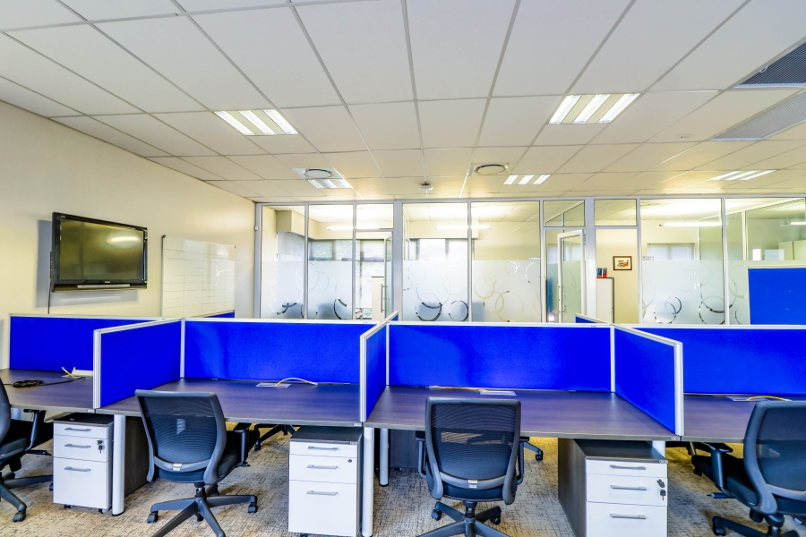 Commercial Property for Sale in Die Hoewes Gauteng