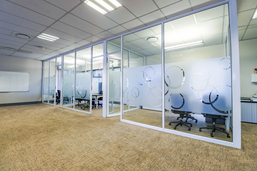 Commercial Property for Sale in Die Hoewes Gauteng