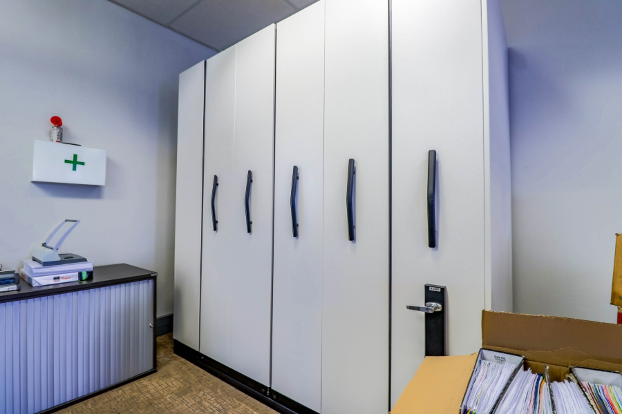 Commercial Property for Sale in Die Hoewes Gauteng