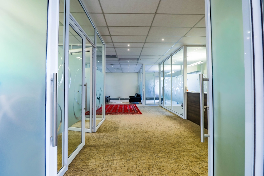 Commercial Property for Sale in Die Hoewes Gauteng