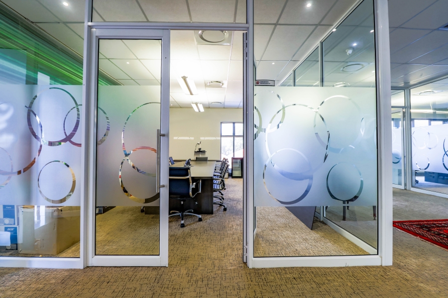 Commercial Property for Sale in Die Hoewes Gauteng