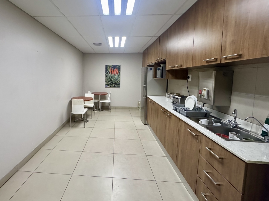To Let commercial Property for Rent in Val de Grace Gauteng