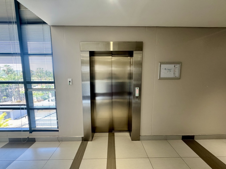 To Let commercial Property for Rent in Val de Grace Gauteng