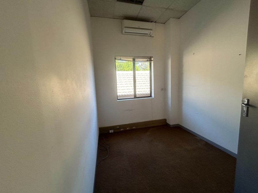 To Let commercial Property for Rent in Die Hoewes Gauteng