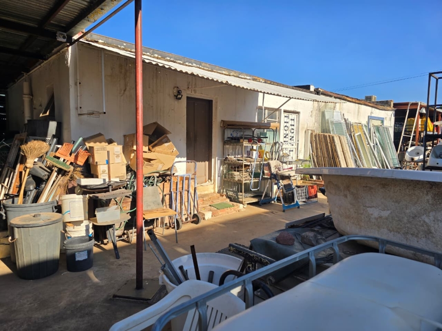 Commercial Property for Sale in Eloffsdal Gauteng