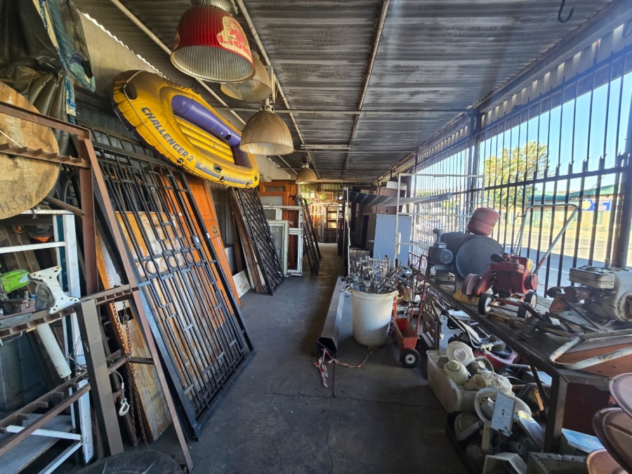 Commercial Property for Sale in Eloffsdal Gauteng