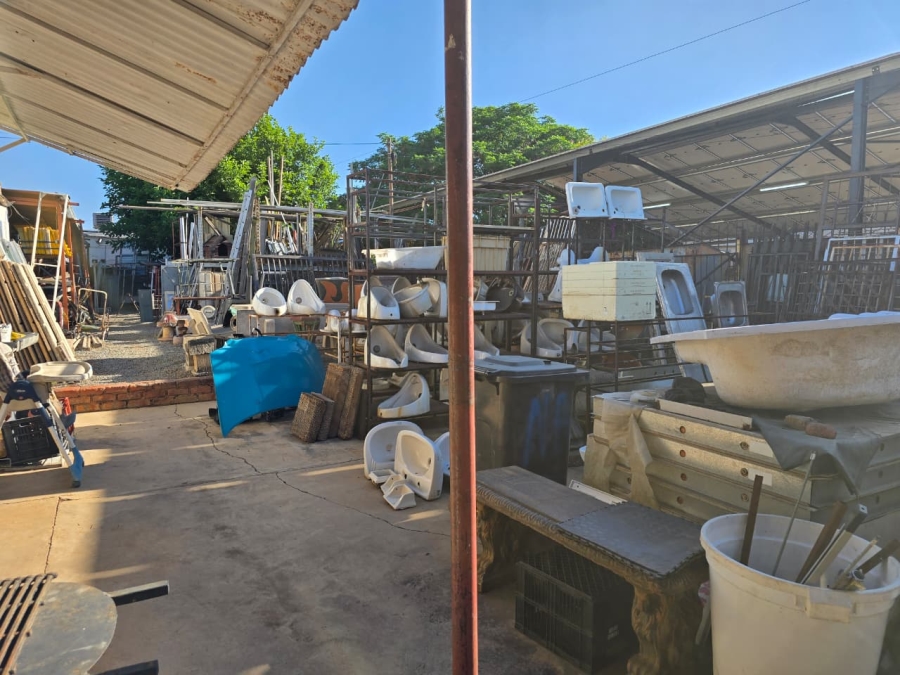 Commercial Property for Sale in Eloffsdal Gauteng