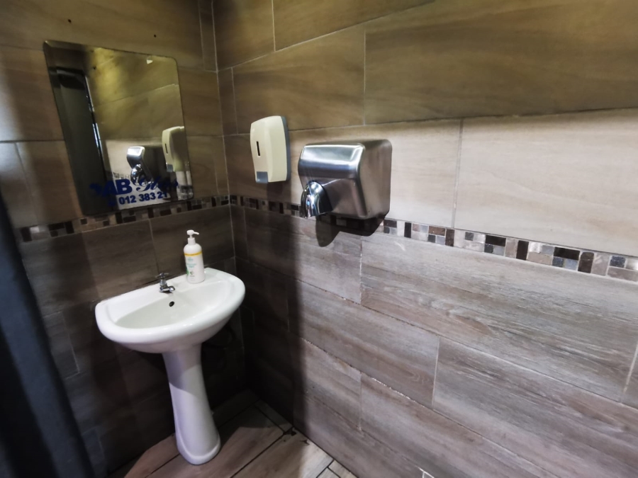 Commercial Property for Sale in Eloffsdal Gauteng