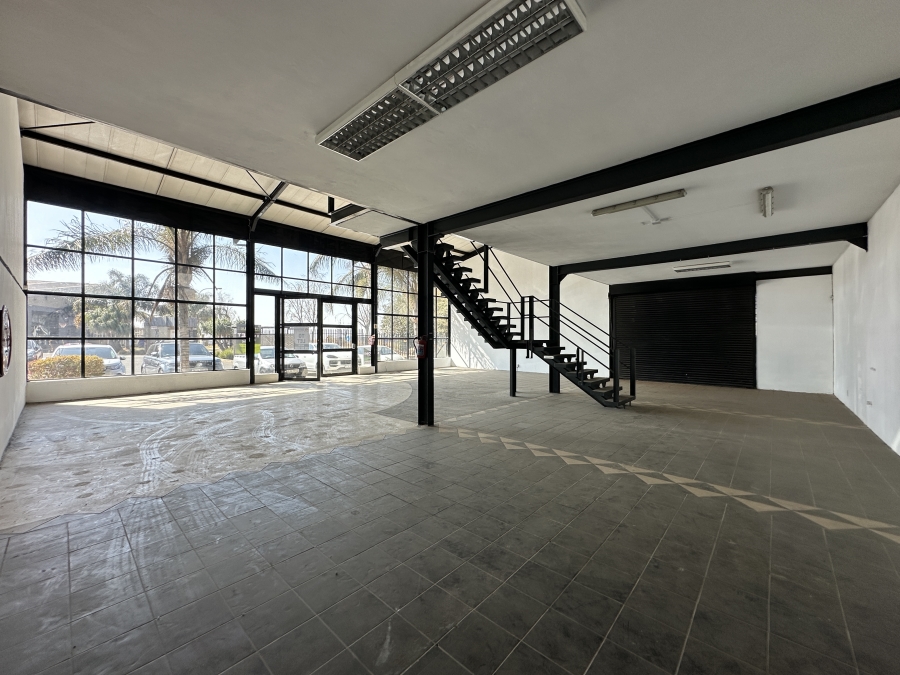 To Let commercial Property for Rent in Louwlardia Gauteng