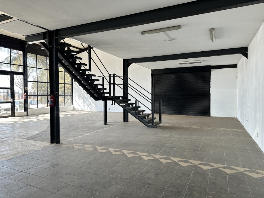 To Let commercial Property for Rent in Louwlardia Gauteng