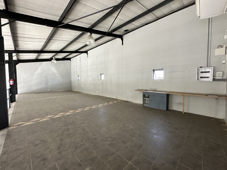 To Let commercial Property for Rent in Louwlardia Gauteng
