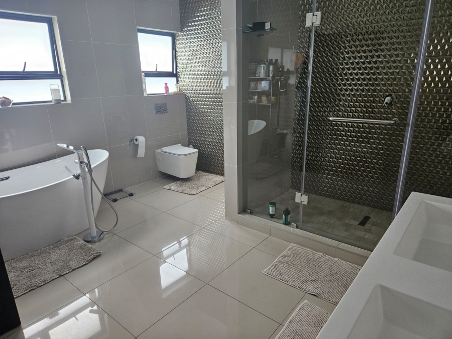 4 Bedroom Property for Sale in Eye of Africa Gauteng