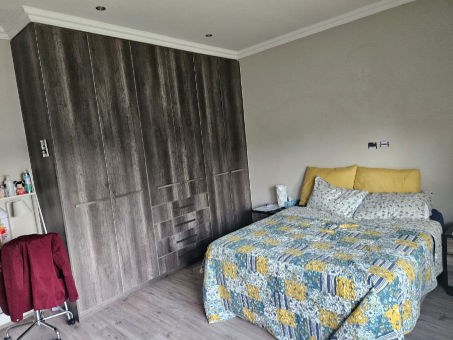 4 Bedroom Property for Sale in Eye of Africa Gauteng