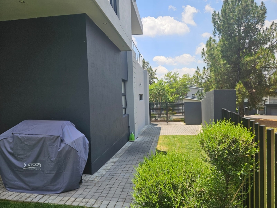 4 Bedroom Property for Sale in Eye of Africa Gauteng