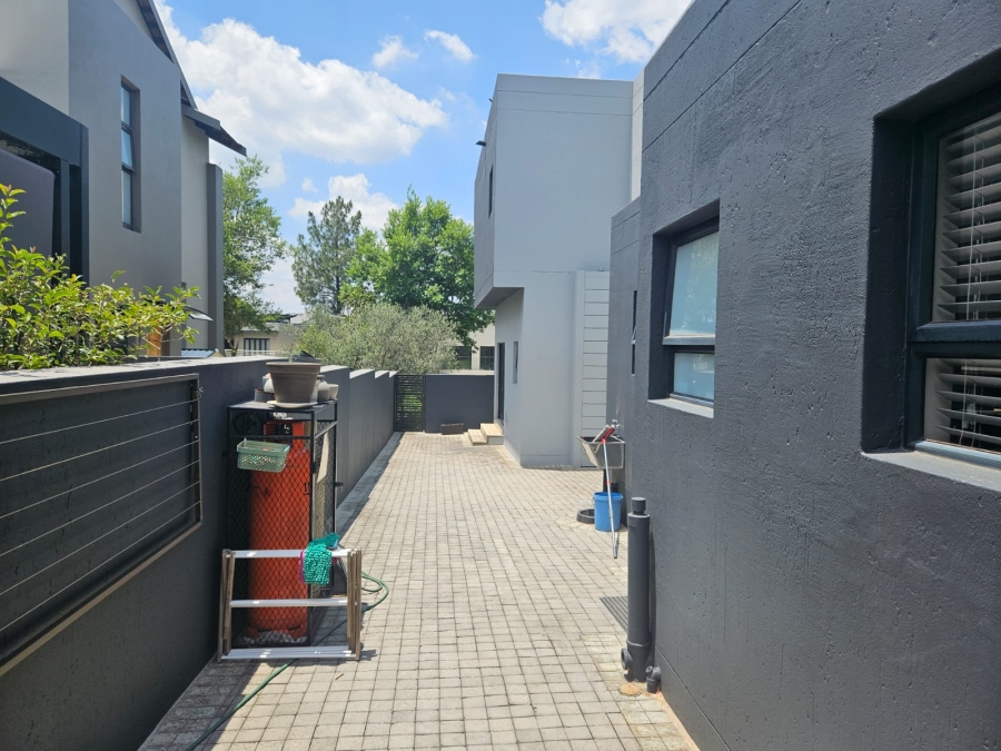 4 Bedroom Property for Sale in Eye of Africa Gauteng