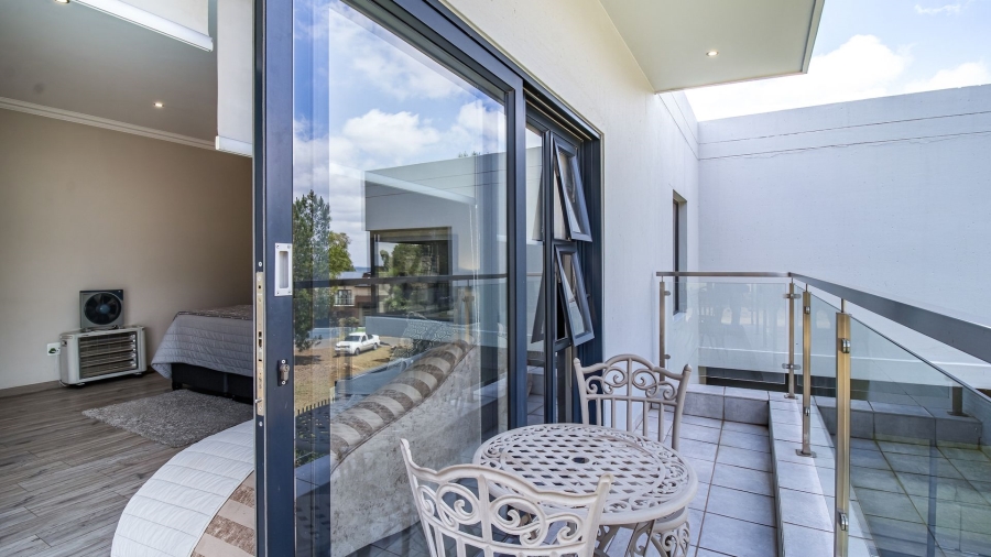 4 Bedroom Property for Sale in Eye of Africa Gauteng