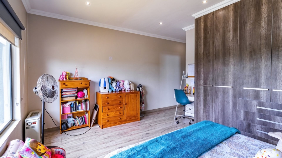 4 Bedroom Property for Sale in Eye of Africa Gauteng