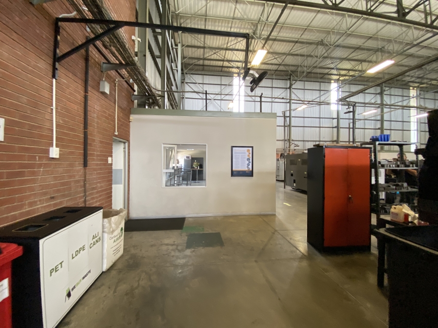 To Let commercial Property for Rent in Longmeadow Gauteng