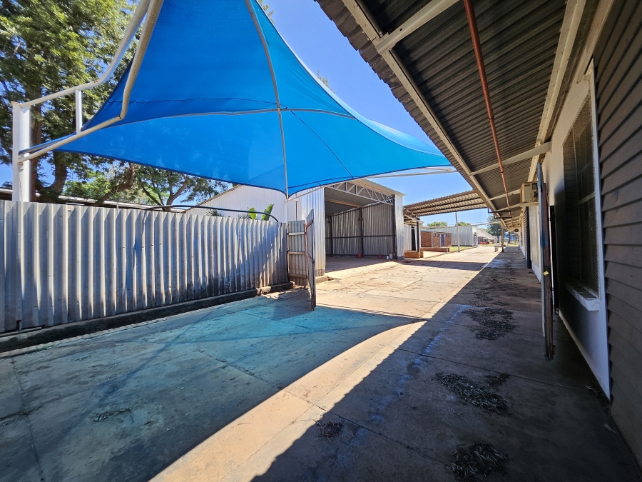 To Let commercial Property for Rent in Rosslyn Gauteng