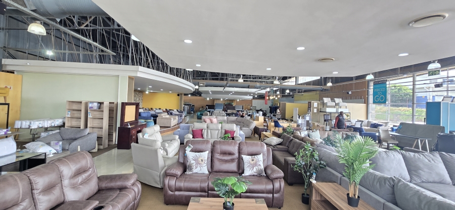 To Let commercial Property for Rent in Strubensvallei Gauteng