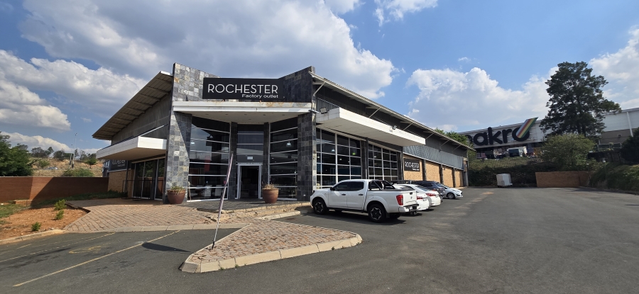 To Let commercial Property for Rent in Strubensvallei Gauteng