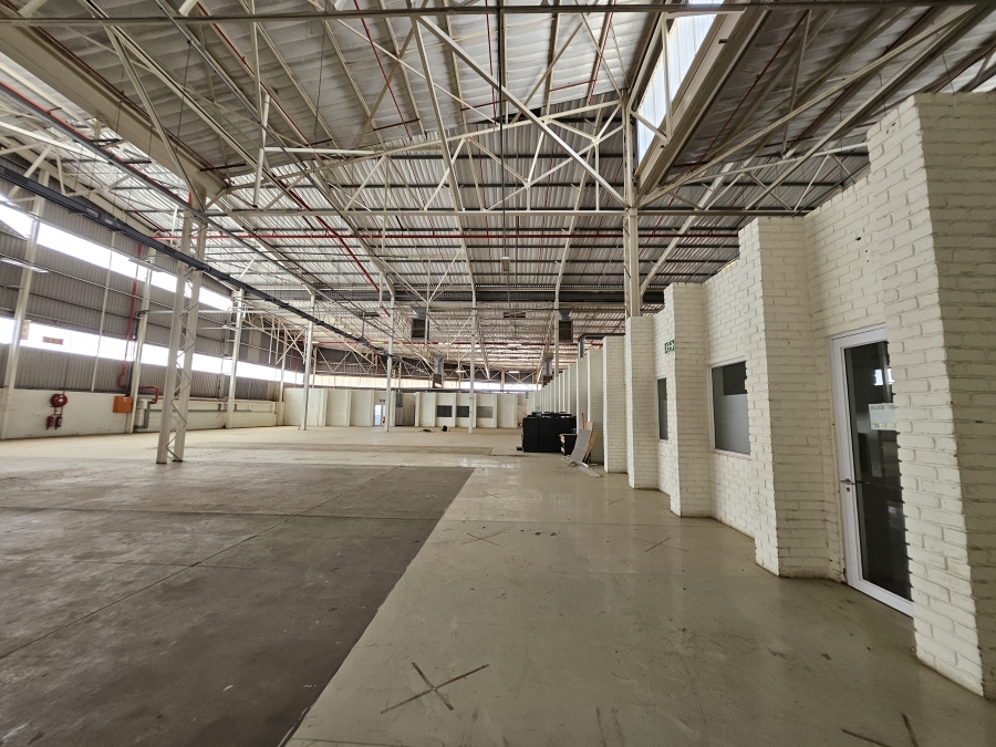 To Let commercial Property for Rent in Rosslyn Gauteng