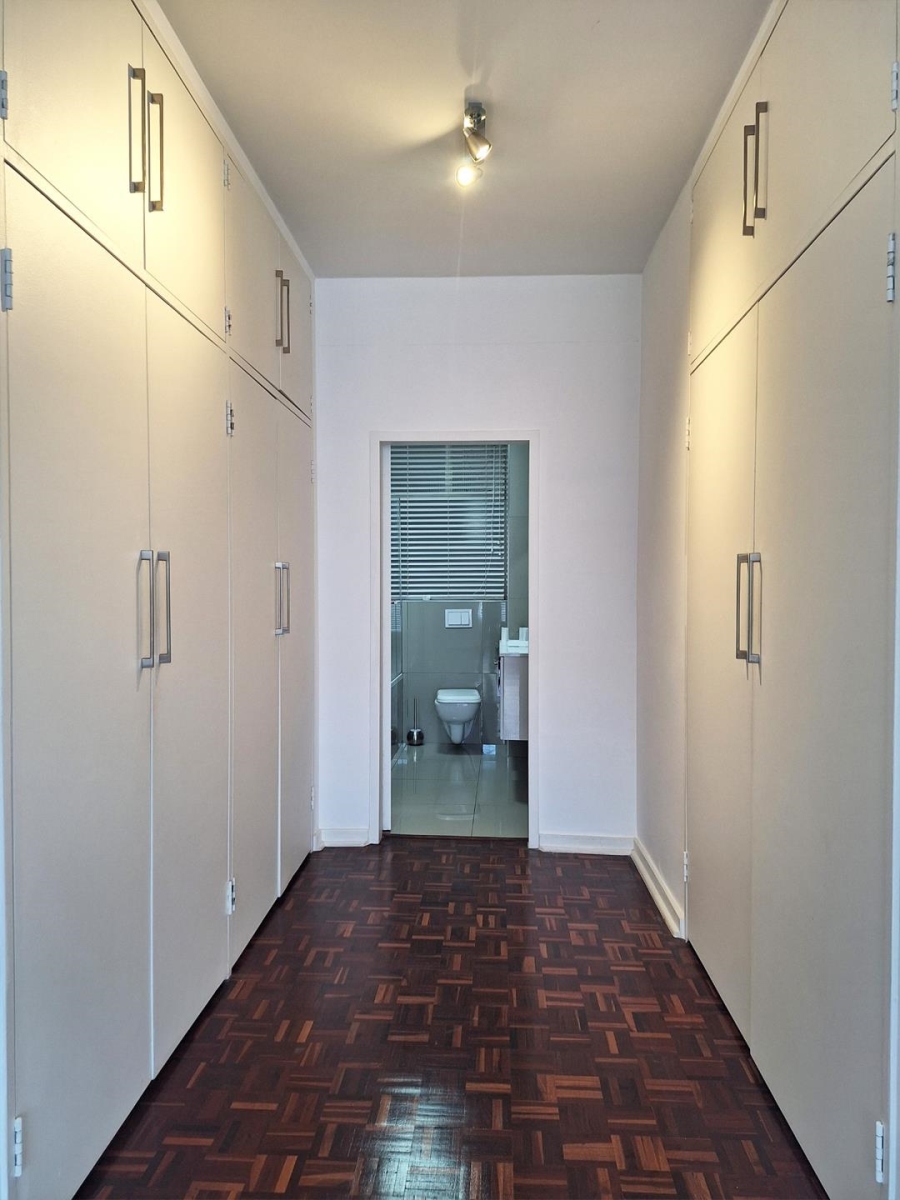 To Let 2 Bedroom Property for Rent in Illovo Gauteng