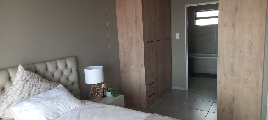 To Let 2 Bedroom Property for Rent in Silver Lakes Gauteng