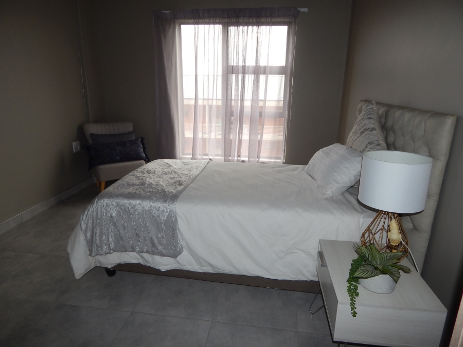 To Let 2 Bedroom Property for Rent in Silver Lakes Gauteng