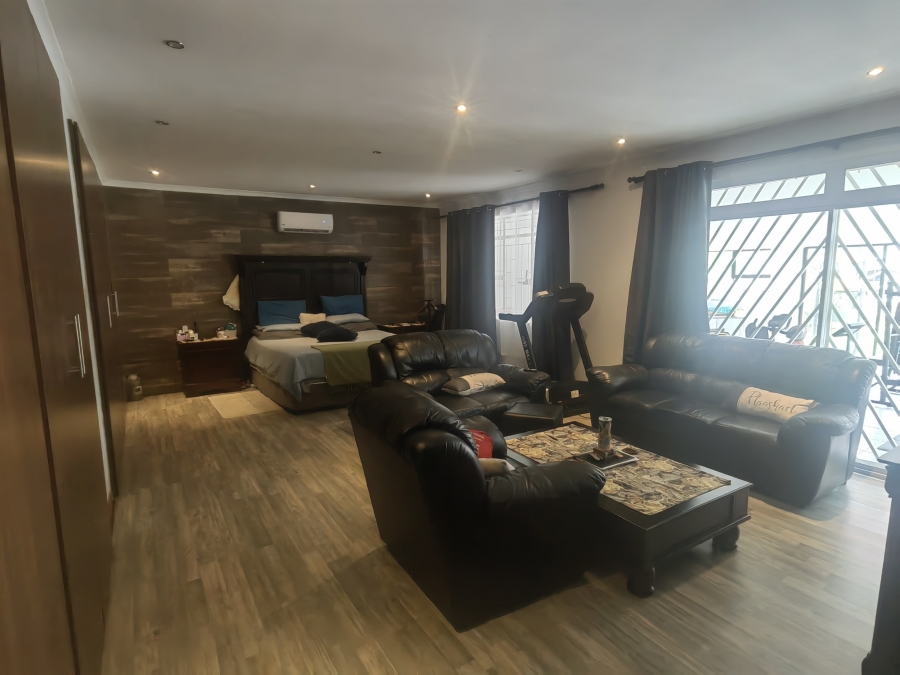 5 Bedroom Property for Sale in Ferryvale Gauteng