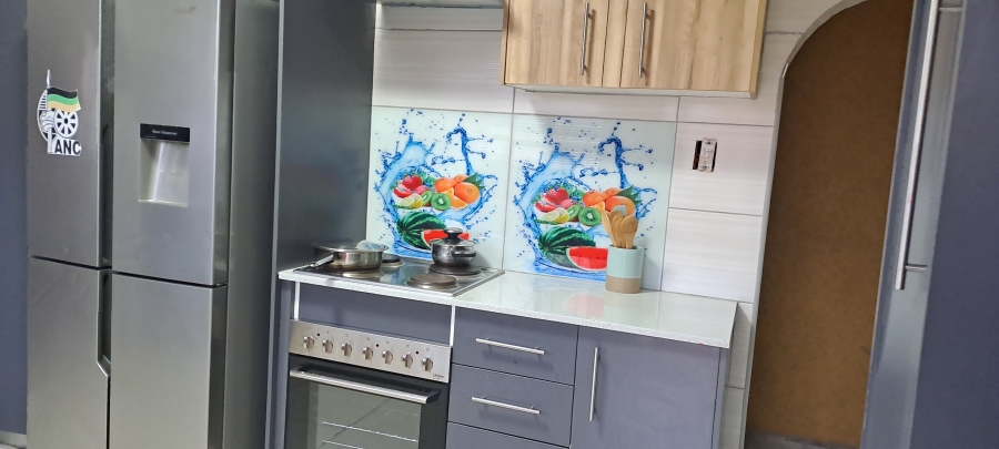 3 Bedroom Property for Sale in Dersley Gauteng