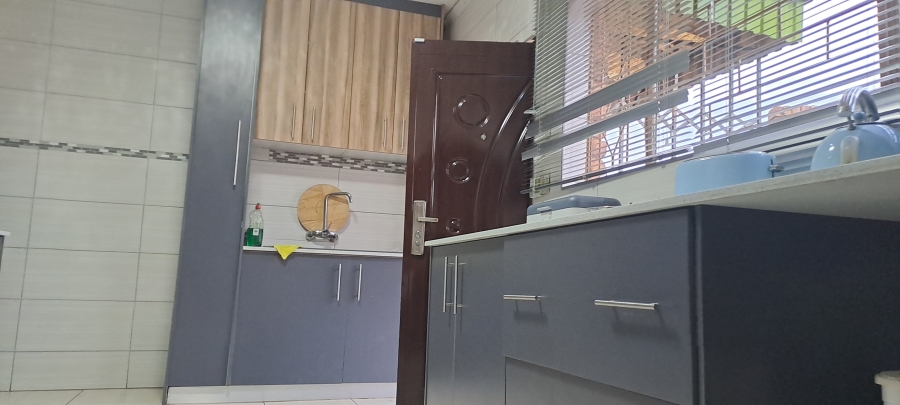 3 Bedroom Property for Sale in Dersley Gauteng