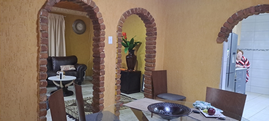 3 Bedroom Property for Sale in Dersley Gauteng