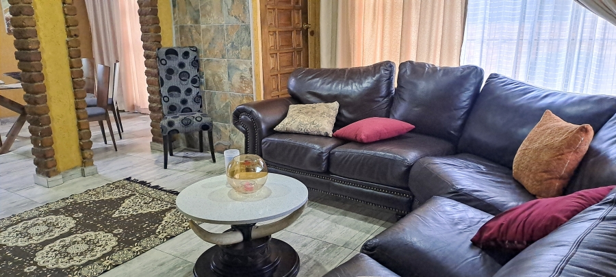 3 Bedroom Property for Sale in Dersley Gauteng