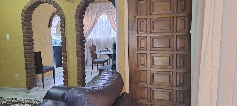 3 Bedroom Property for Sale in Dersley Gauteng