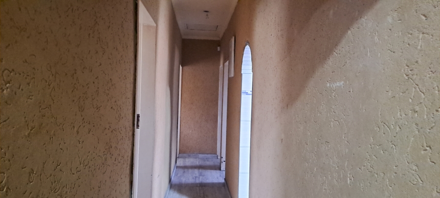 3 Bedroom Property for Sale in Dersley Gauteng